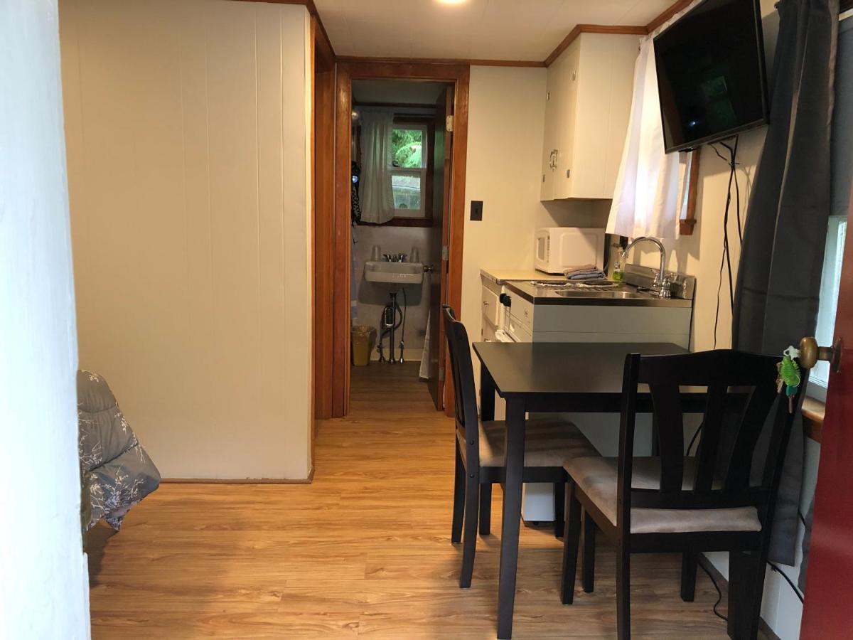 Marcotte Motor Court Motel โอลด์ออร์ชาร์ดบีช ภายนอก รูปภาพ