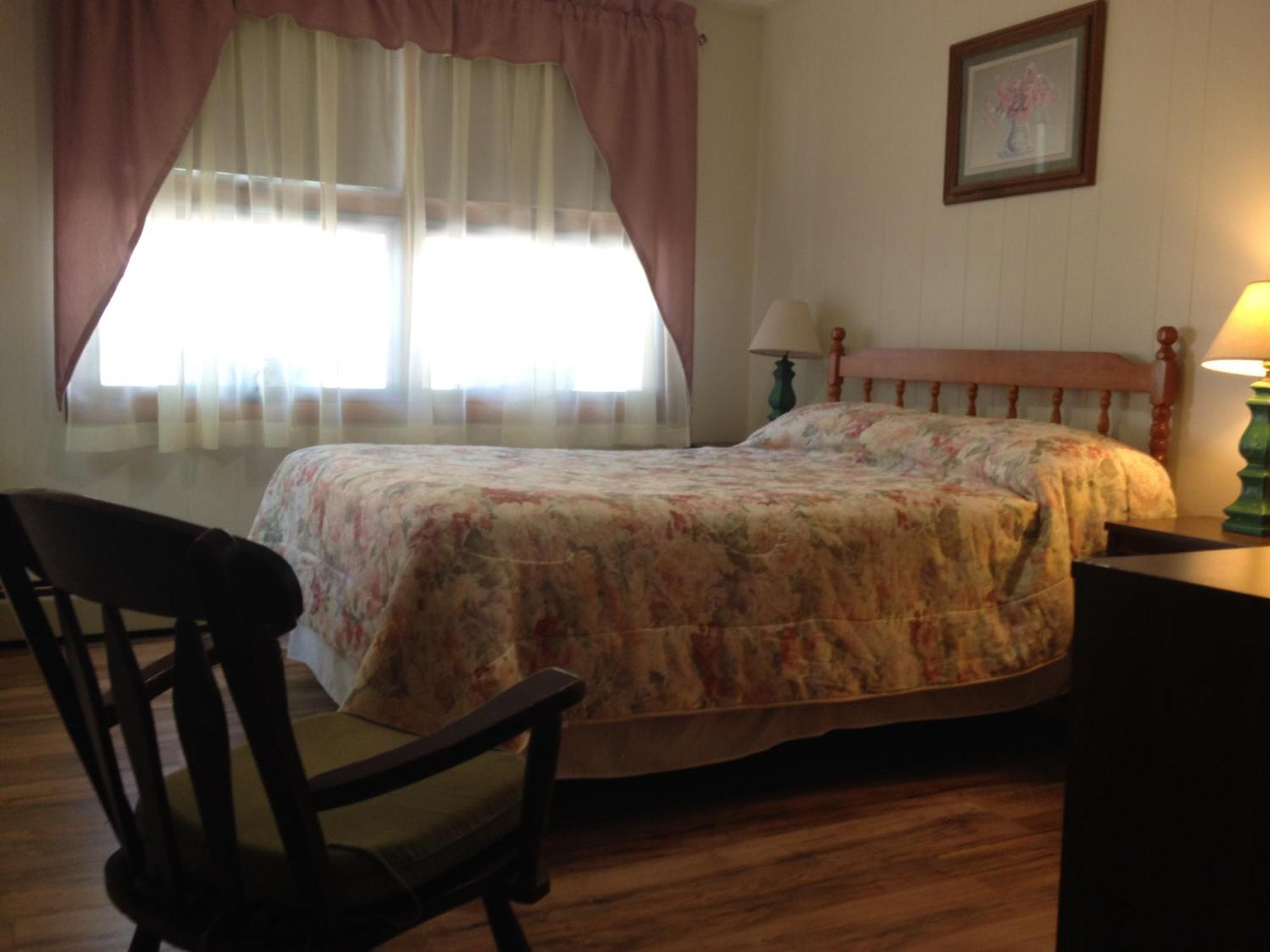 Marcotte Motor Court Motel โอลด์ออร์ชาร์ดบีช ห้อง รูปภาพ